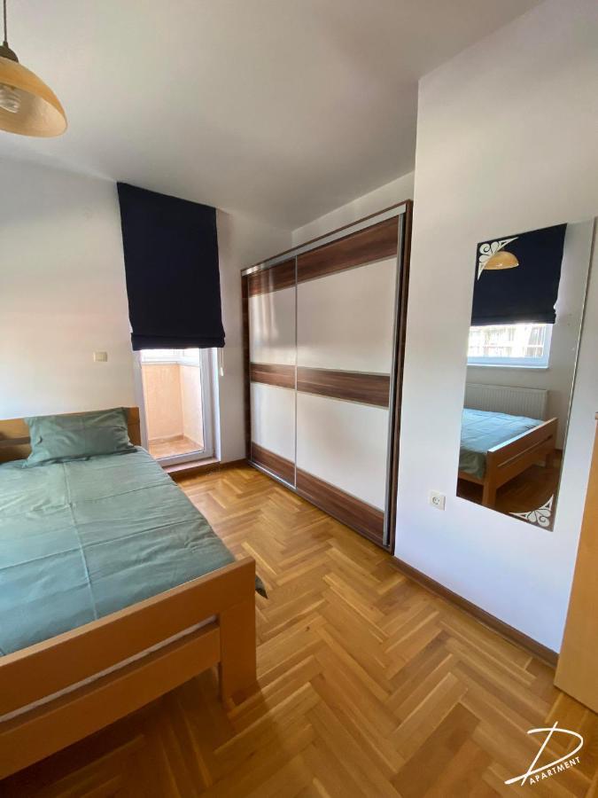 D Apartment Free Private Parking Fast Wi-Fi 노비사드 외부 사진